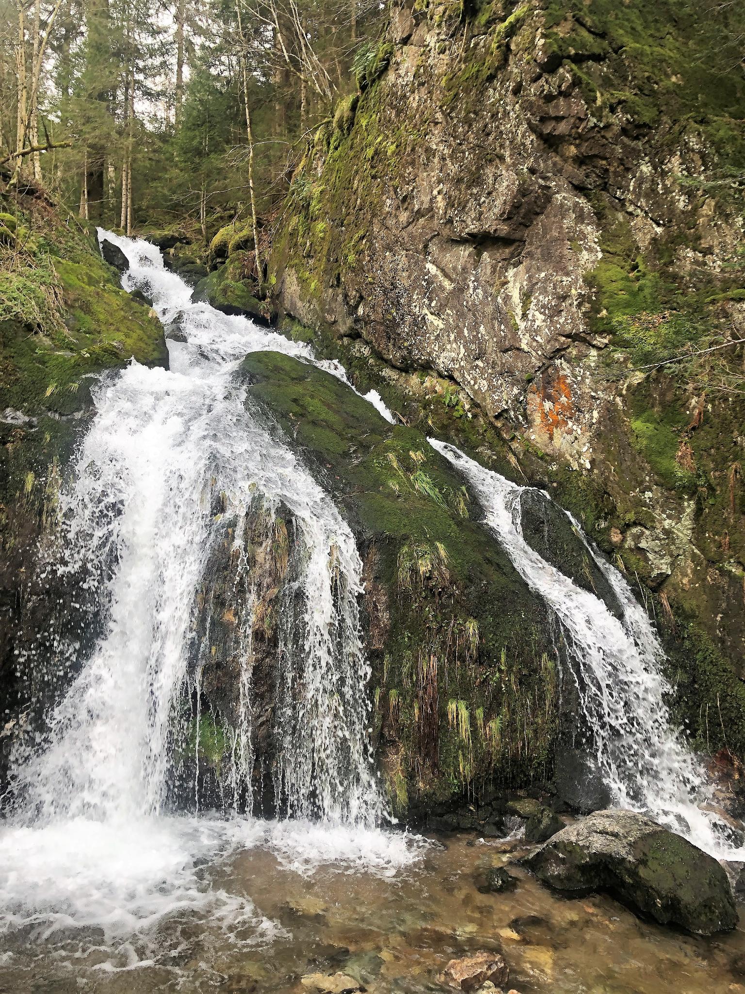 20241110 Kostgfäll Wasserfall